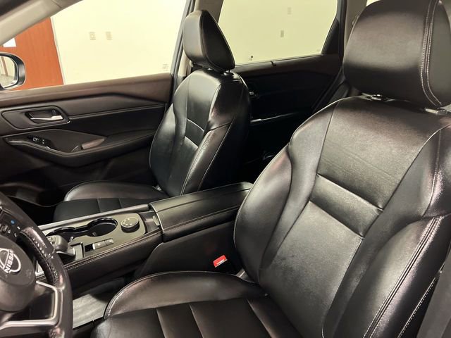 Used 2023 Nissan Rogue SL w/ SL Premium Package image 7