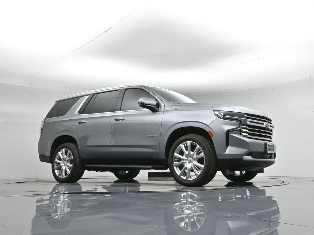 Used 2023 Chevrolet Tahoe High Country image 2