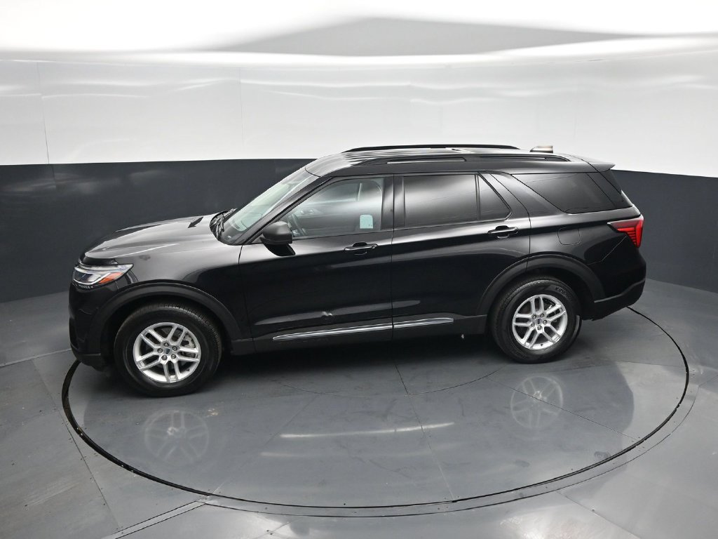 Certified 2025 Ford Explorer Active AWD/4WD image 46