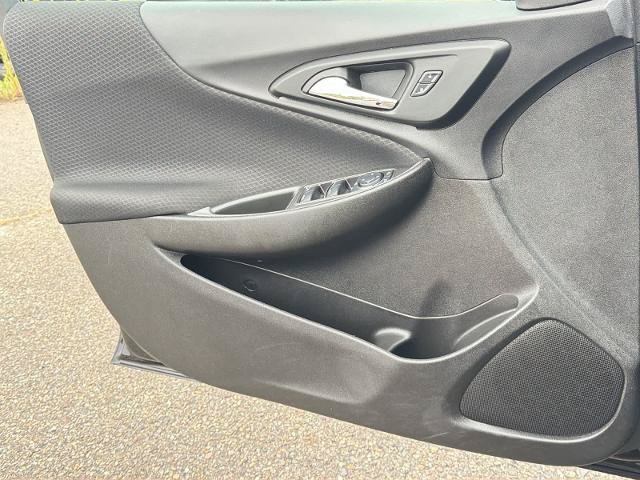 Used 2023 Chevrolet Malibu LT FWD image 29