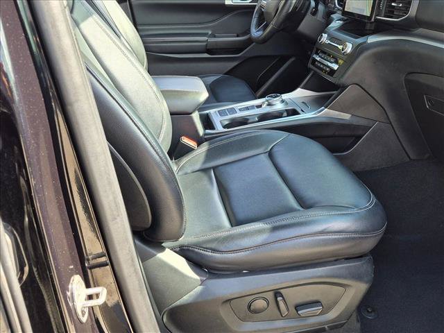 Certified 2020 Ford Explorer XLT w/ Equipment Group 202A RWD image 20
