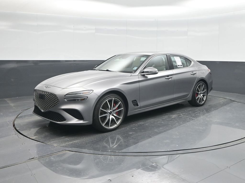 Used 2025 Genesis G70 2.5T image 2