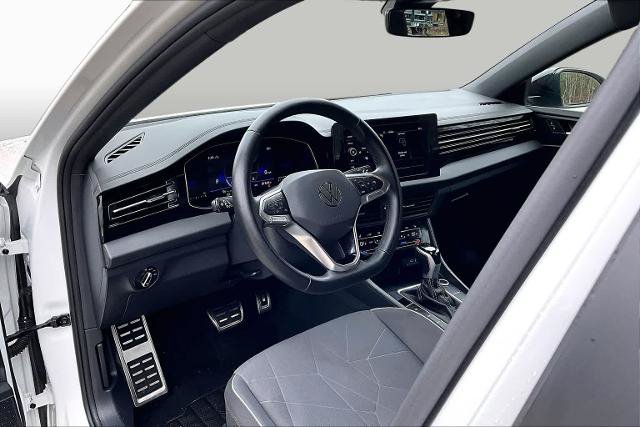 Used 2025 Volkswagen Jetta Sport FWD image 18