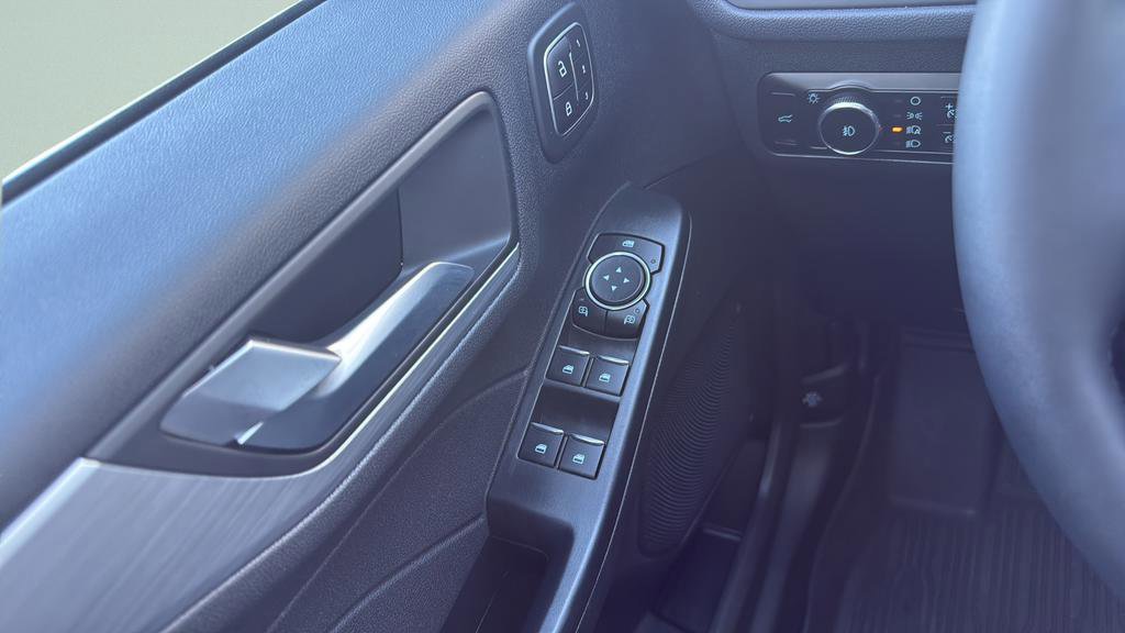Certified 2023 Ford Escape Platinum AWD/4WD image 11