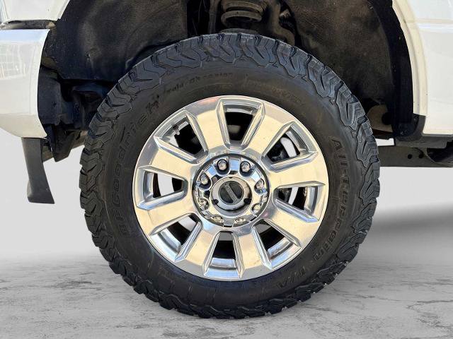 Certified 2022 Ford F250 Platinum w/ FX4 Off-Road Package AWD/4WD image 10
