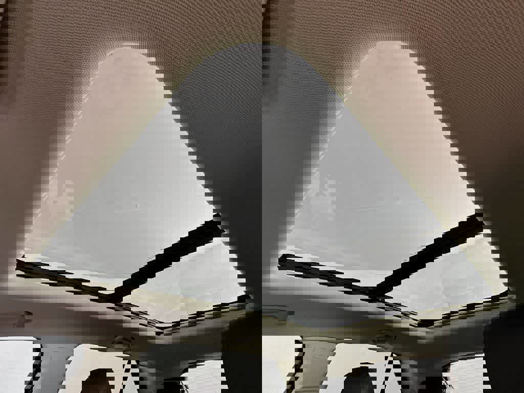 Used 2023 Buick Envision Essence w/ Sport Touring Package image 31