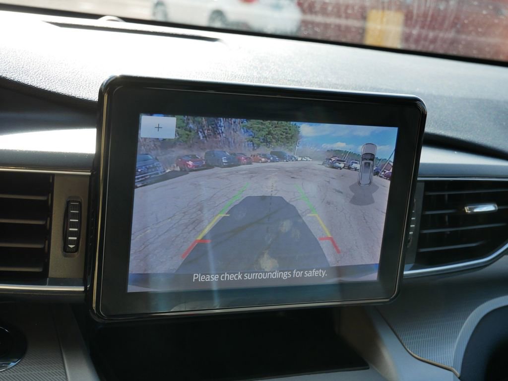 Certified 2021 Ford Explorer XLT w/ Equipment Group 202A image 27