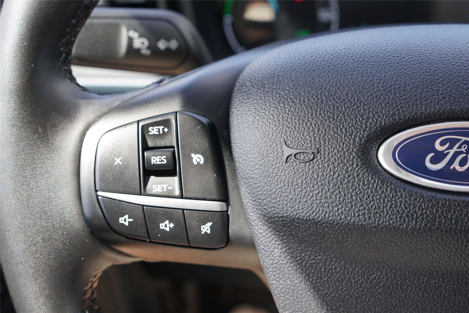 Certified 2023 Ford Maverick XLT w/ XLT Luxury Package FWD image 17