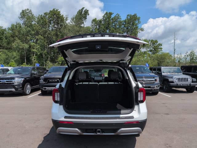 Certified 2026 Ford Explorer Platinum w/ LUX Leather Package AWD/4WD image 19