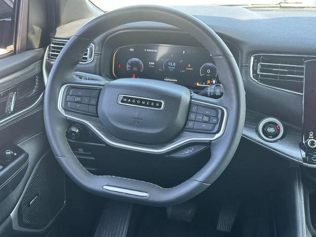 Used 2023 Jeep Wagoneer L Series II AWD/4WD image 13