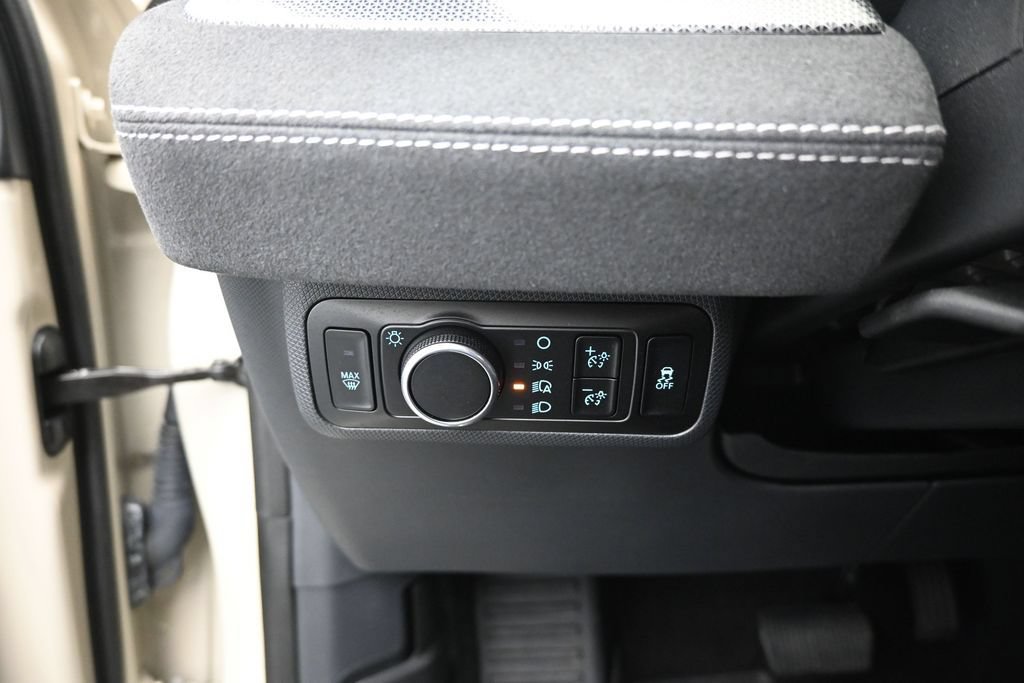 Certified 2025 Ford Mustang Mach-E GT AWD/4WD image 13