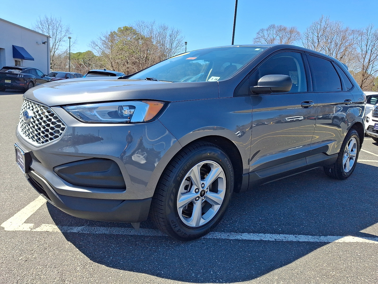 Certified 2023 Ford Edge SE image 11