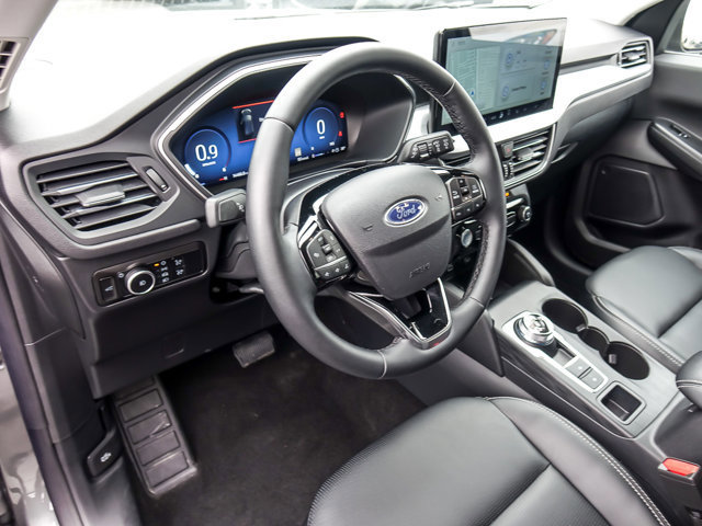 Certified 2025 Ford Escape Platinum image 11