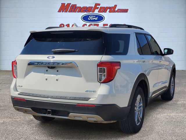 Certified 2021 Ford Explorer XLT w/ Equipment Group 202A image 3