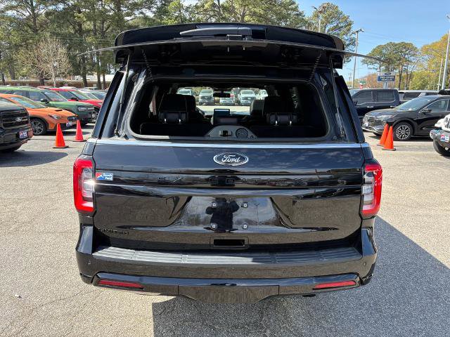 Certified 2023 Ford Expedition Limited image 5