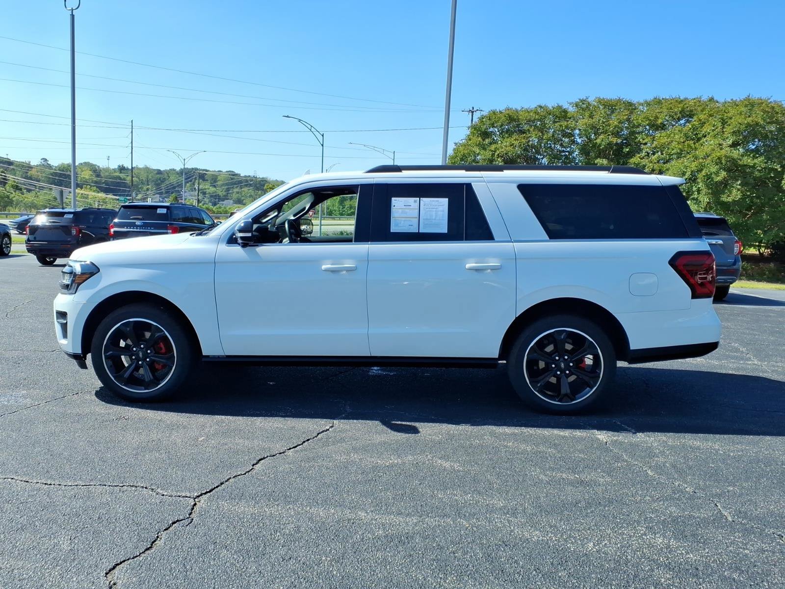 Certified 2023 Ford Expedition Max Limited AWD/4WD image 4