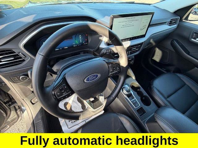 Certified 2025 Ford Escape Platinum AWD/4WD image 13