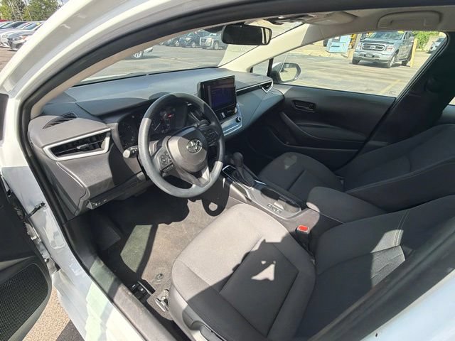Used 2025 Toyota Corolla LE FWD image 20
