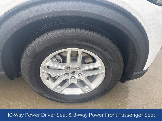 Certified 2026 Ford Explorer Active w/ Active Comfort Package RWD image 9