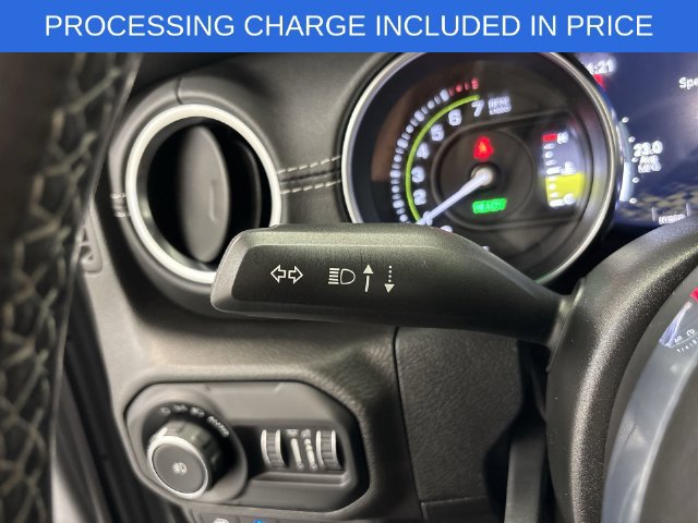 Used 2021 Jeep Wrangler Unlimited Sahara w/ Cold Weather Group AWD/4WD image 18