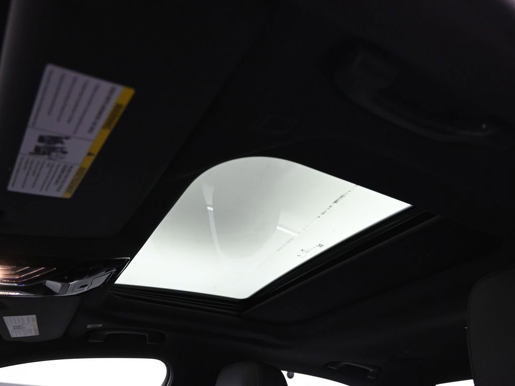 Used 2024 BMW i5 eDrive40i image 20