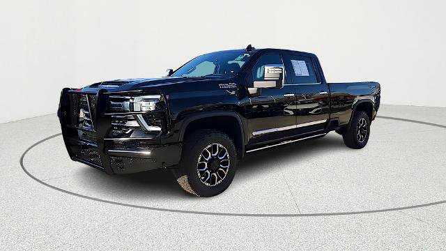 Used 2024 Chevrolet Silverado 3500 High Country w/ High Country Premium Package image 3