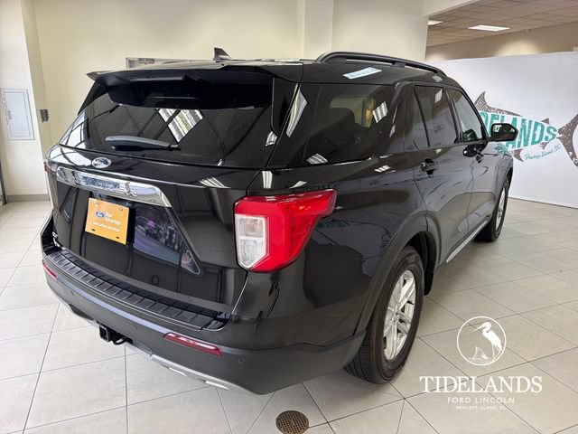 Certified 2022 Ford Explorer XLT w/ Equipment Group 202A RWD image 9