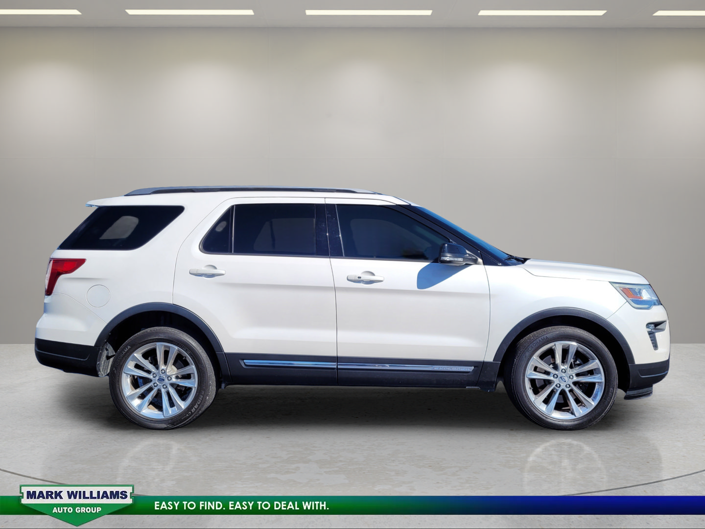 Certified 2018 Ford Explorer XLT w/ Equipment Group 202A AWD/4WD image 2
