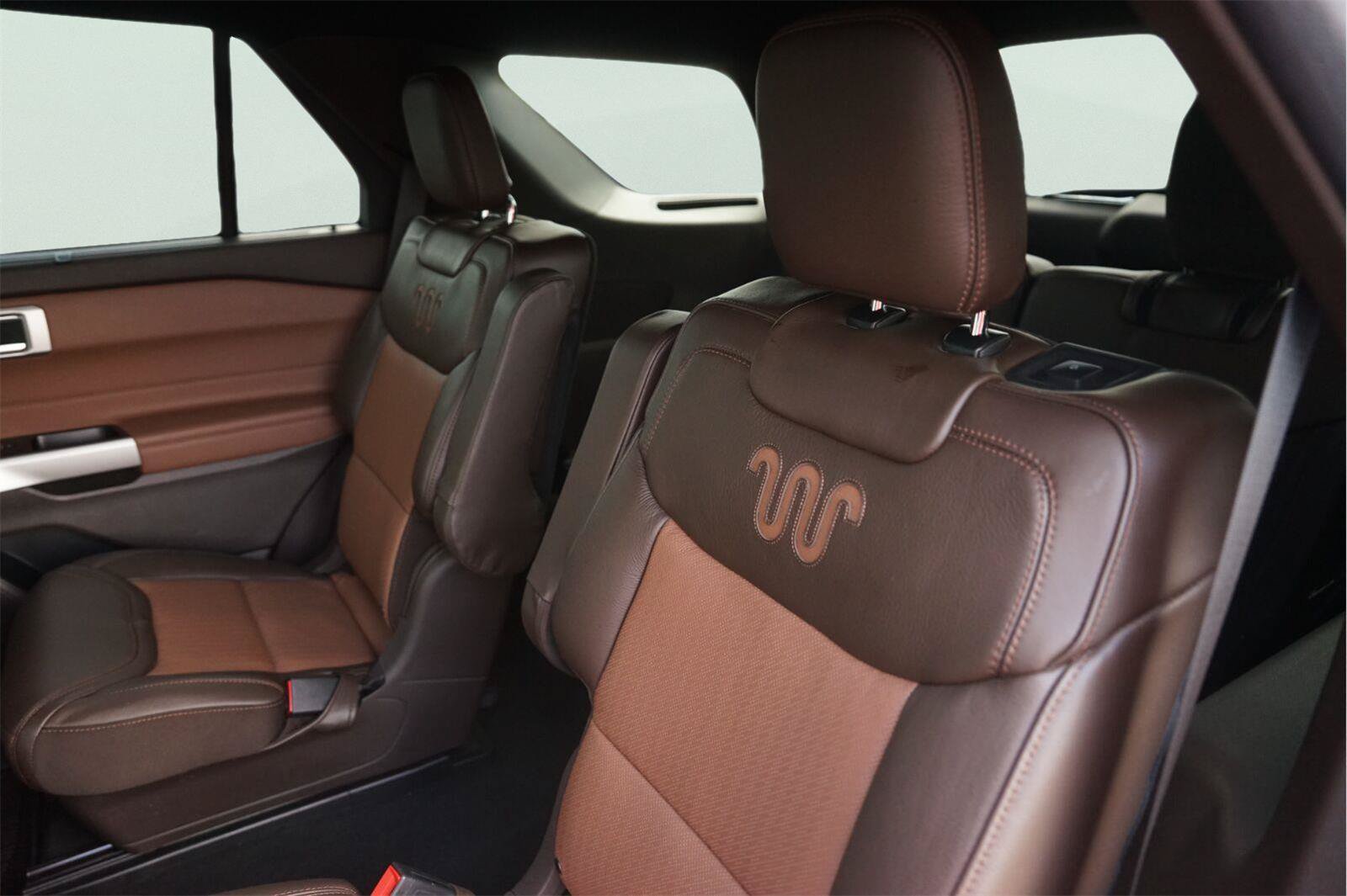Certified 2023 Ford Explorer King Ranch w/ Technology Package AWD/4WD image 14
