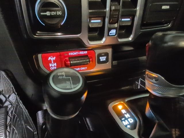 Used 2019 Jeep Wrangler Unlimited Rubicon w/ Dual Top Group AWD/4WD image 25
