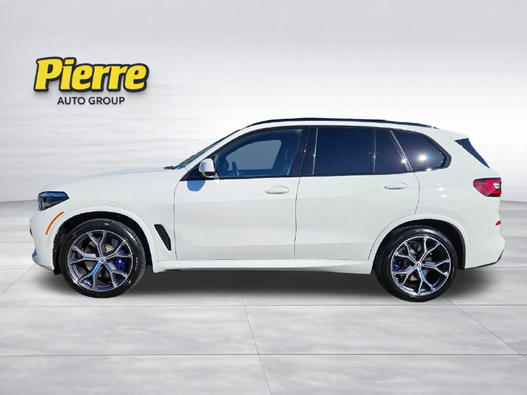 Used 2022 BMW X5 M50i AWD/4WD image 2