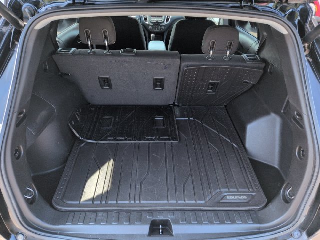 Used 2020 Chevrolet Equinox LT w/ Driver Convenience Package AWD/4WD image 19