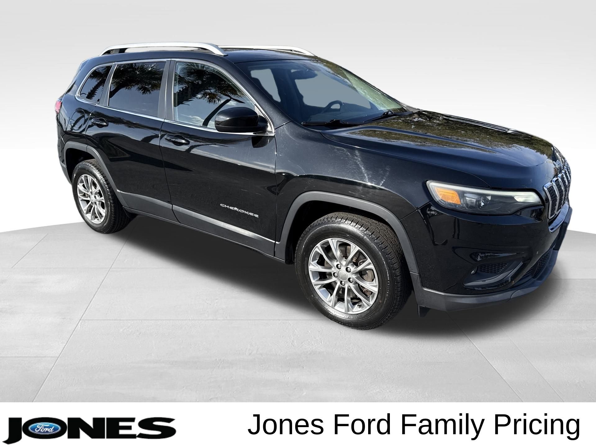 Used 2019 Jeep Cherokee Latitude Plus w/ Cold Weather Group