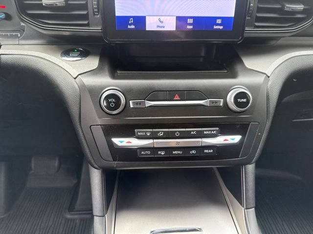 Certified 2020 Ford Explorer XLT w/ Class III Trailer Tow Package AWD/4WD image 30
