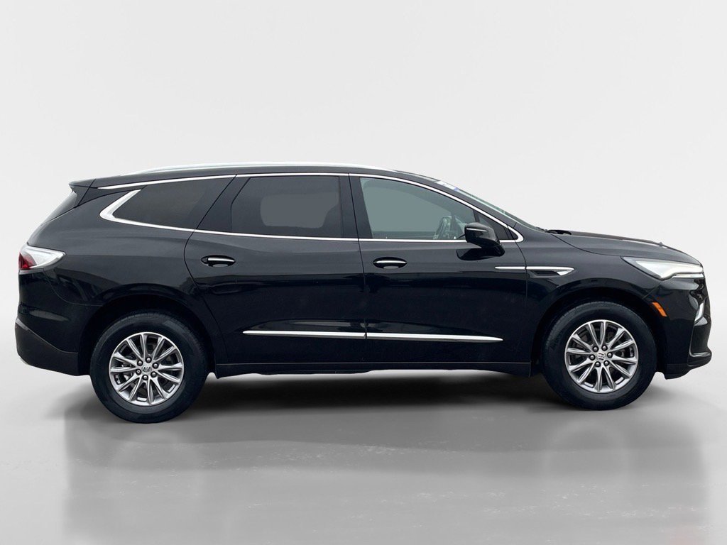 Used 2024 Buick Enclave Premium image 7