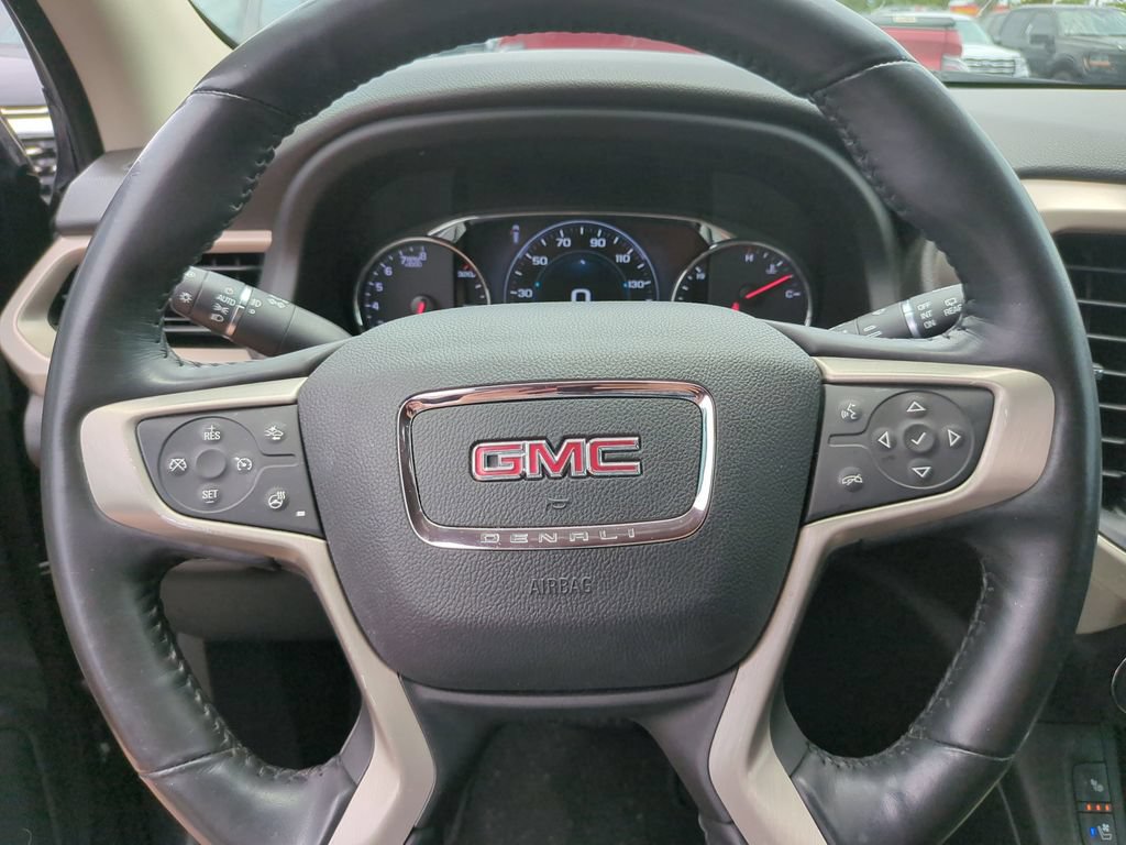 Used 2018 GMC Acadia Denali w/ Technology Package FWD image 27