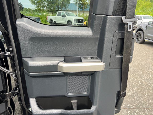 Certified 2022 Ford F350 Lariat w/ Lariat Value Package AWD/4WD image 28