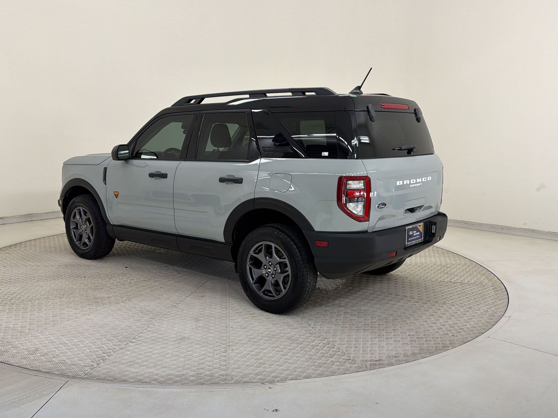 Certified 2023 Ford Bronco Sport Badlands AWD/4WD image 3