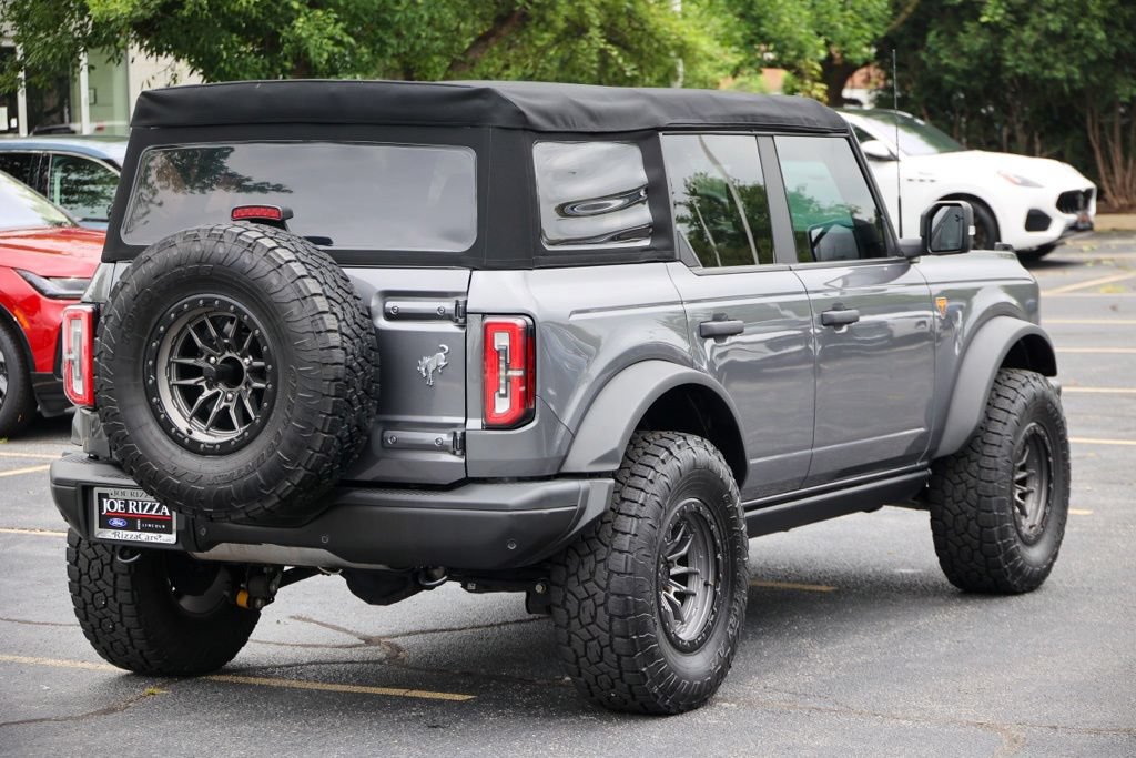Certified 2022 Ford Bronco Badlands w/ Sasquatch Package AWD/4WD image 31