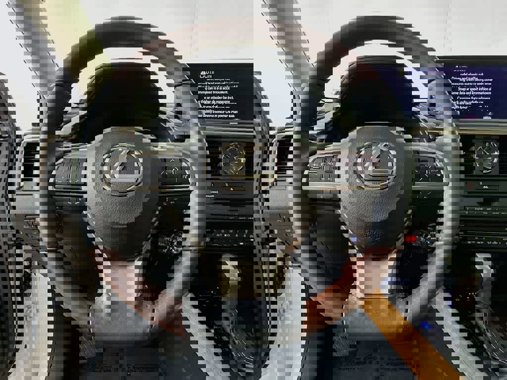 Used 2022 Lexus RX 350 FWD w/ Premium Package image 16