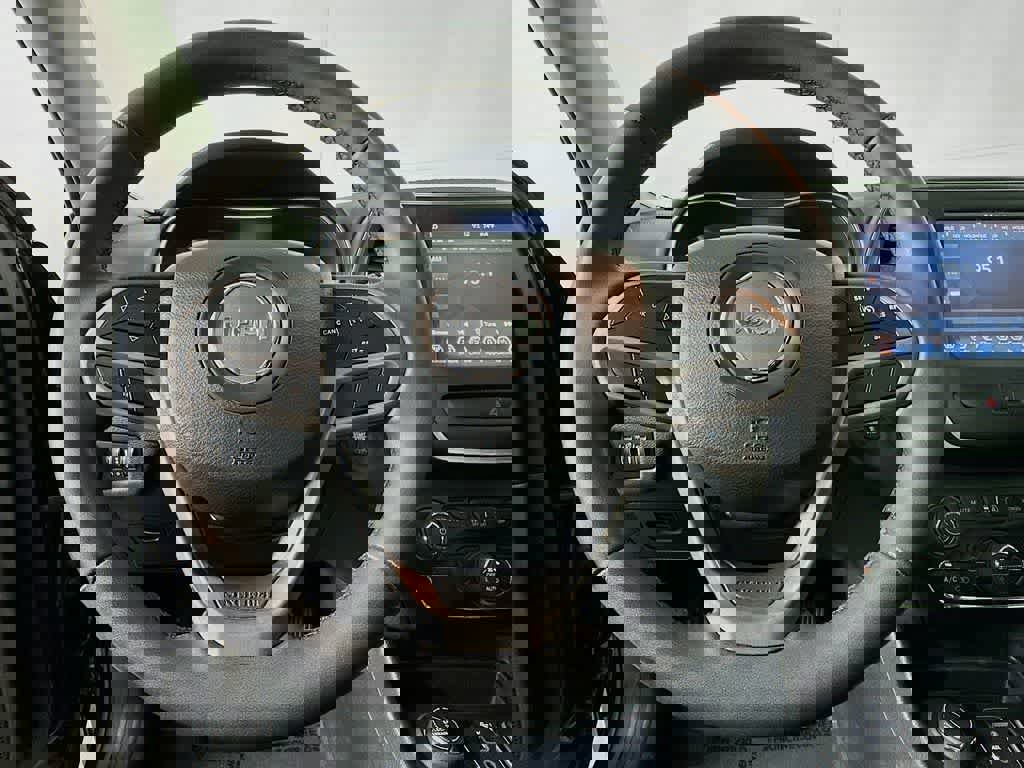 Used 2022 Jeep Cherokee Latitude Lux w/ Sun & Sound Group image 19