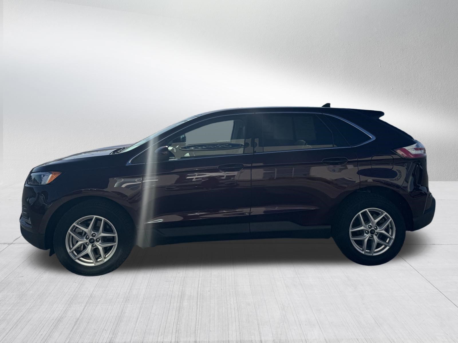 Certified 2023 Ford Edge SEL w/ Convenience Package AWD/4WD image 4