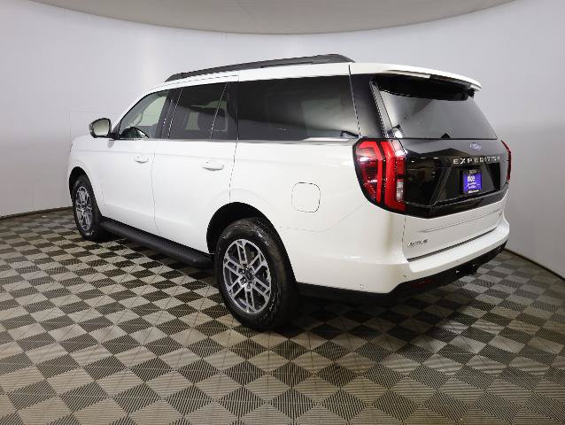 Certified 2025 Ford Expedition Active AWD/4WD image 7