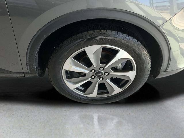 Certified 2024 Ford Escape Platinum AWD/4WD image 30
