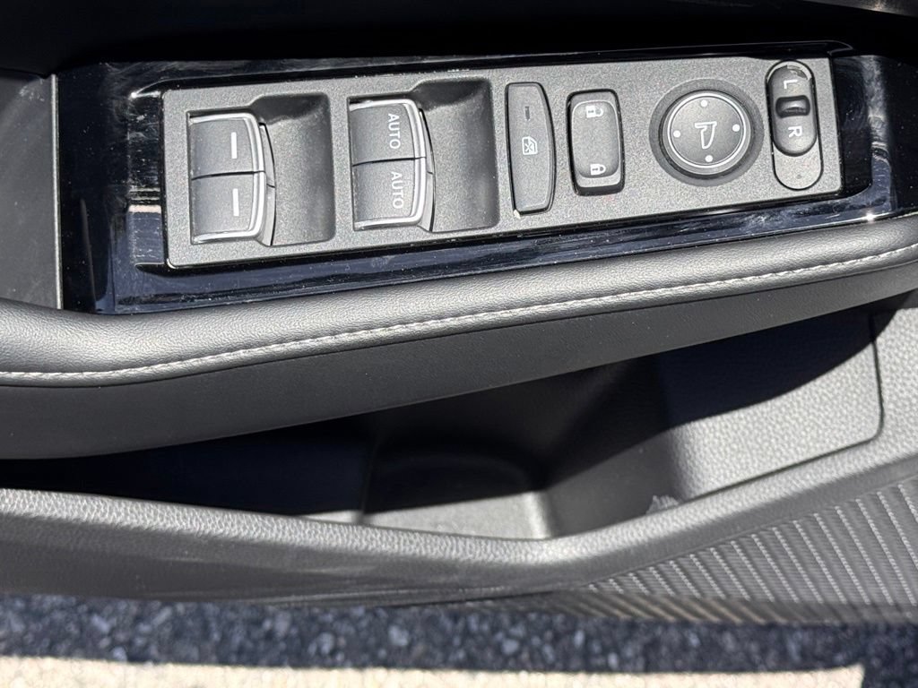 Used 2024 Honda Accord Touring image 16