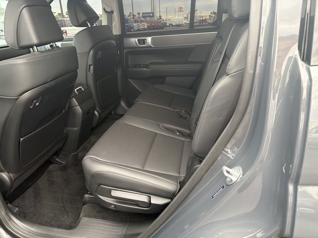 Used 2025 Hyundai Santa Fe XRT AWD/4WD image 16