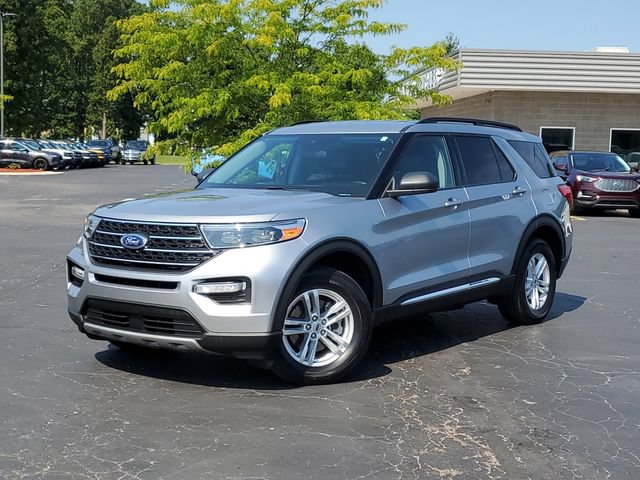 Certified 2023 Ford Explorer XLT w/ Equipment Group 202A AWD/4WD image 36