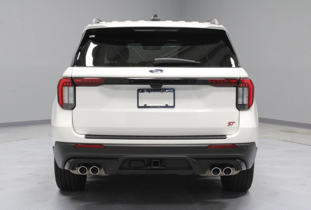 Certified 2025 Ford Explorer ST AWD/4WD image 10