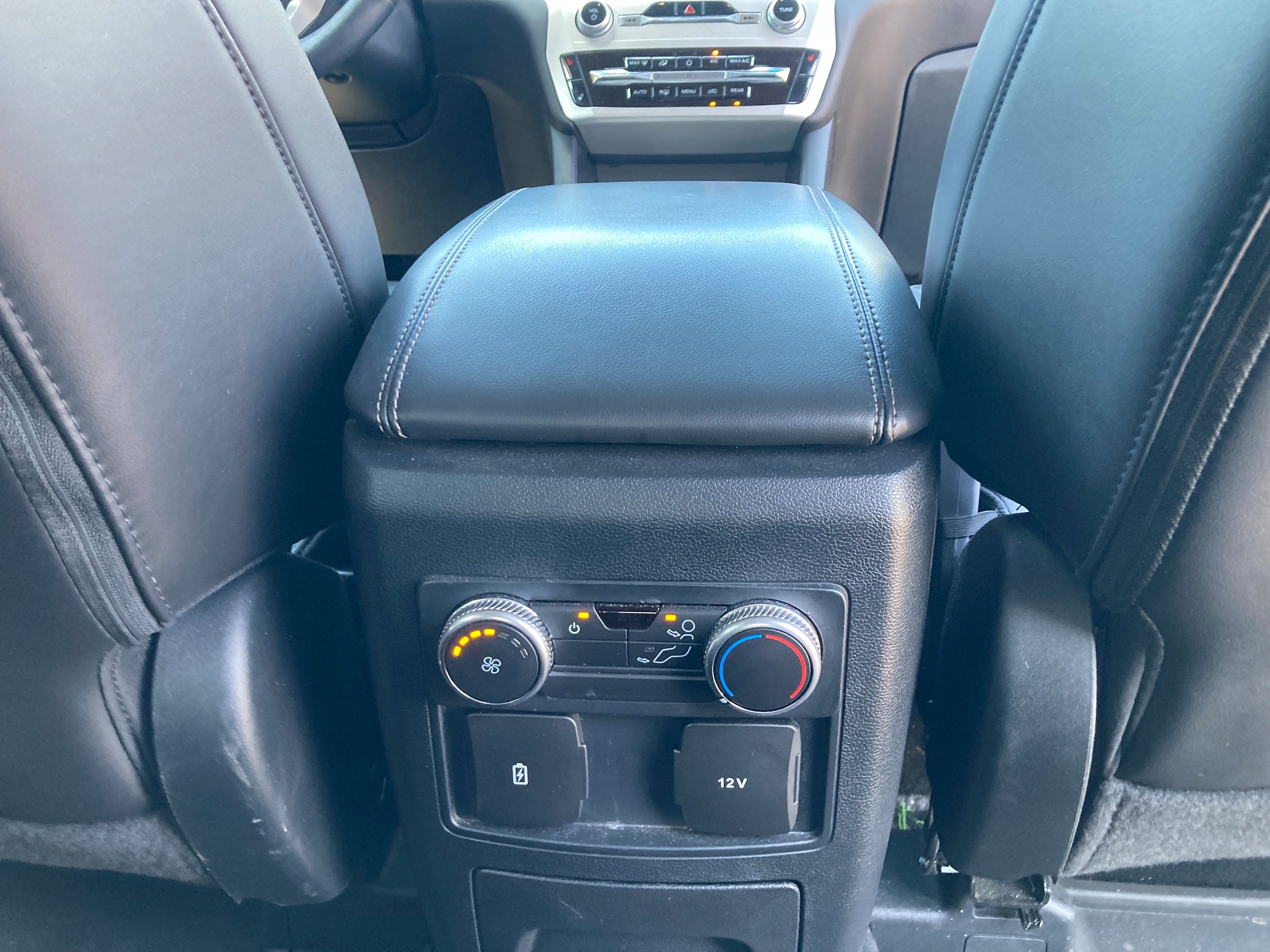 Certified 2022 Ford Explorer XLT w/ Equipment Group 202A AWD/4WD image 14
