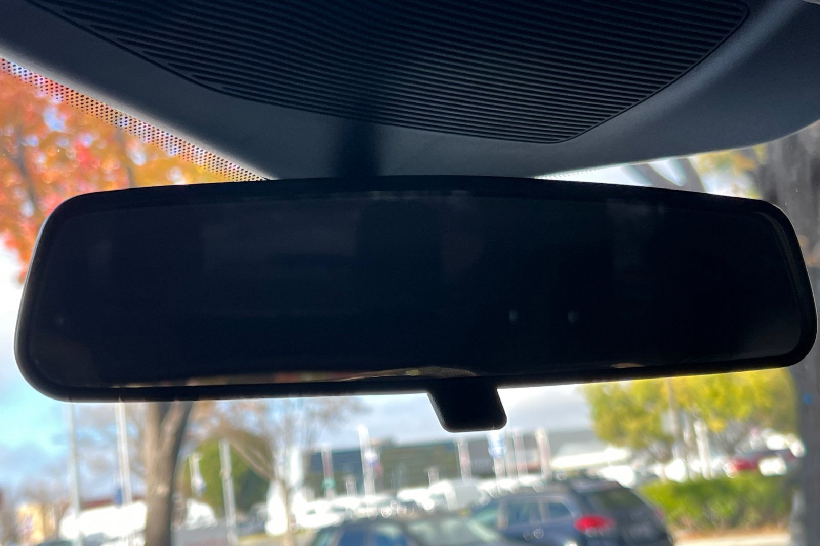 Certified 2022 Ford Explorer XLT w/ Equipment Group 202A image 25